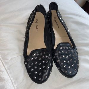 Women’s flats